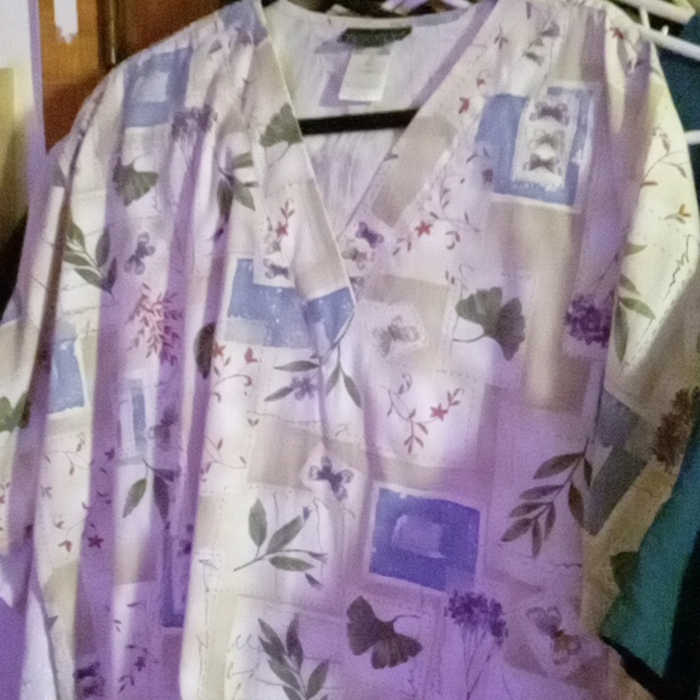Scrub Top